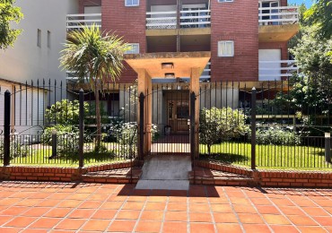 Departamento en edificio centrico